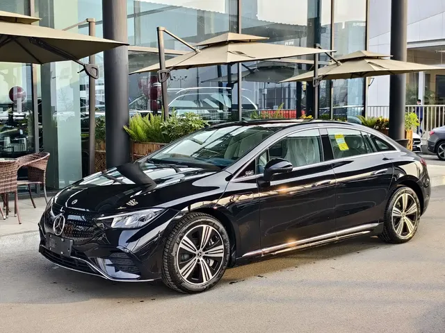 Mercedes-Benz EQE 2025 Model 500 4MATIC Luxury Edition