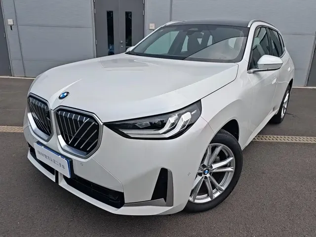 BMW X3 2025 xDrive25L Luxury Package