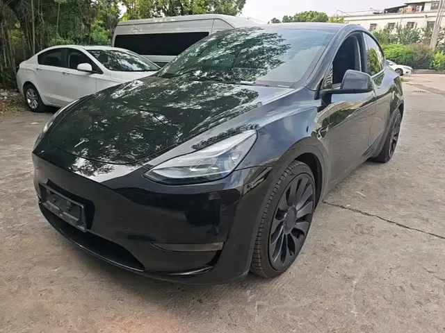 Tesla Model Y 2023 High Performance All-Wheel Drive Edition