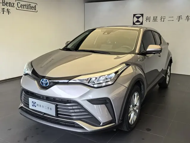 Toyota IZOA 2022 Hybrid 2.0L Yixing Edition