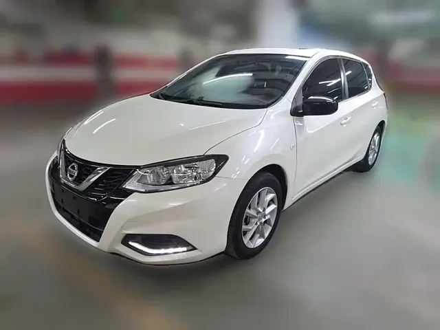 Nissan Tiida 2021 1.6L CVT Cool Edition