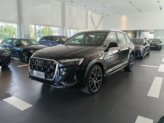 Audi Q7 2025 55 TFSI quattro S line Premium