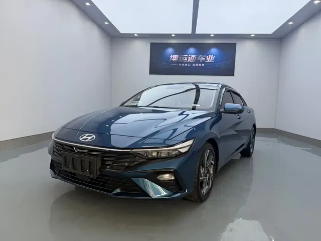 Hyundai Elantra 2023 1.5L CVT GLS Premium