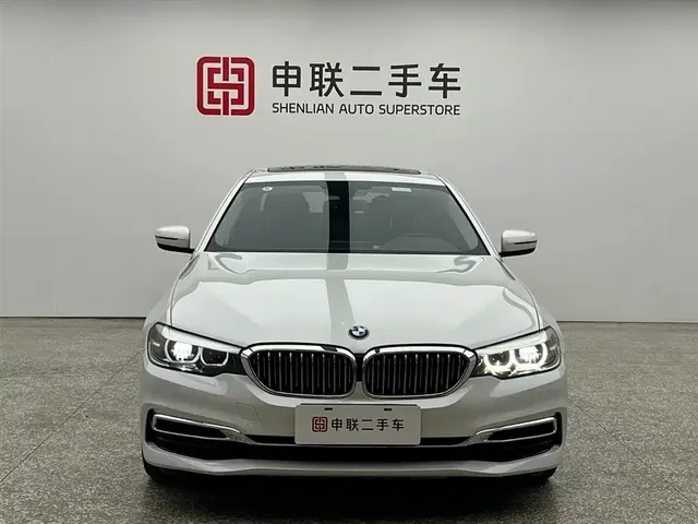 BMW 5 Series 2020 525Li Luxury Package