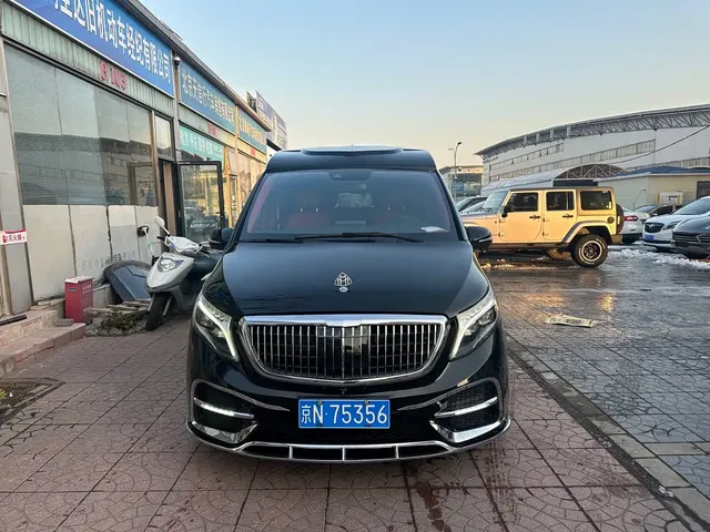 Mercedes-Benz V-Class 2018 V 260 L Premium Long Wheelbase Edition China VI