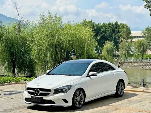 Mercedes-Benz CLA (Import) 2017 Facelift CLA 200 Dynamic
