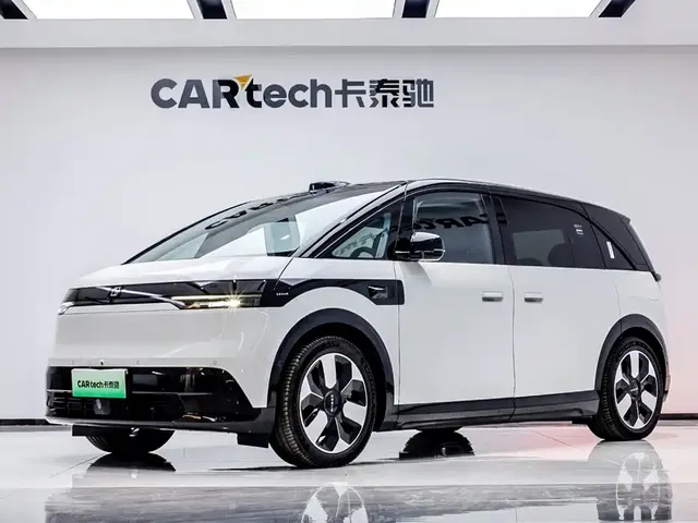 ZEEKR MIX 2025 Smart Driving Edition