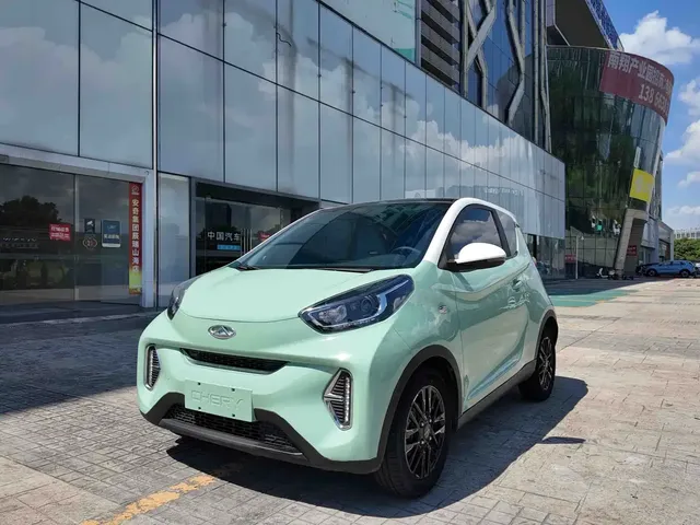 QQ New Energy Little Ant 2022 Sweet Pink Edition Half Sugar Version NCM Lithium 30kW 301km