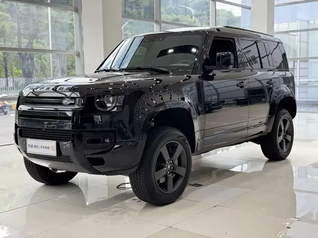 Land Rover Defender 2025 110 3.0T P400 -Dynamic HSE