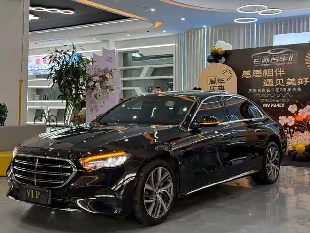 Mercedes-Benz E-Class 2024 E 300 L Fashion