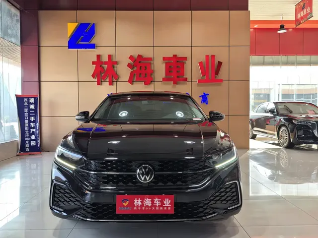 Volkswagen Passat 2025 Outstanding 380TSI Starlight Dragon Soaring Edition