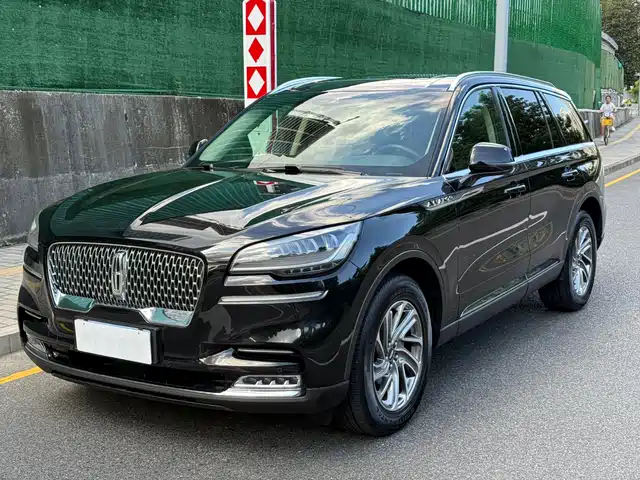 Lincoln Aviator 2021 3.0T V6 4WD Premium Edition