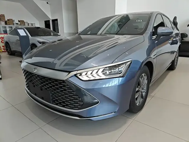 BYD Qin PLUS 2024 Glory Edition DM-i 55KM Leading