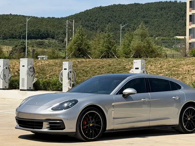 Porsche Panamera 2019 Panamera 4 Executive Long Wheelbase 2.9T