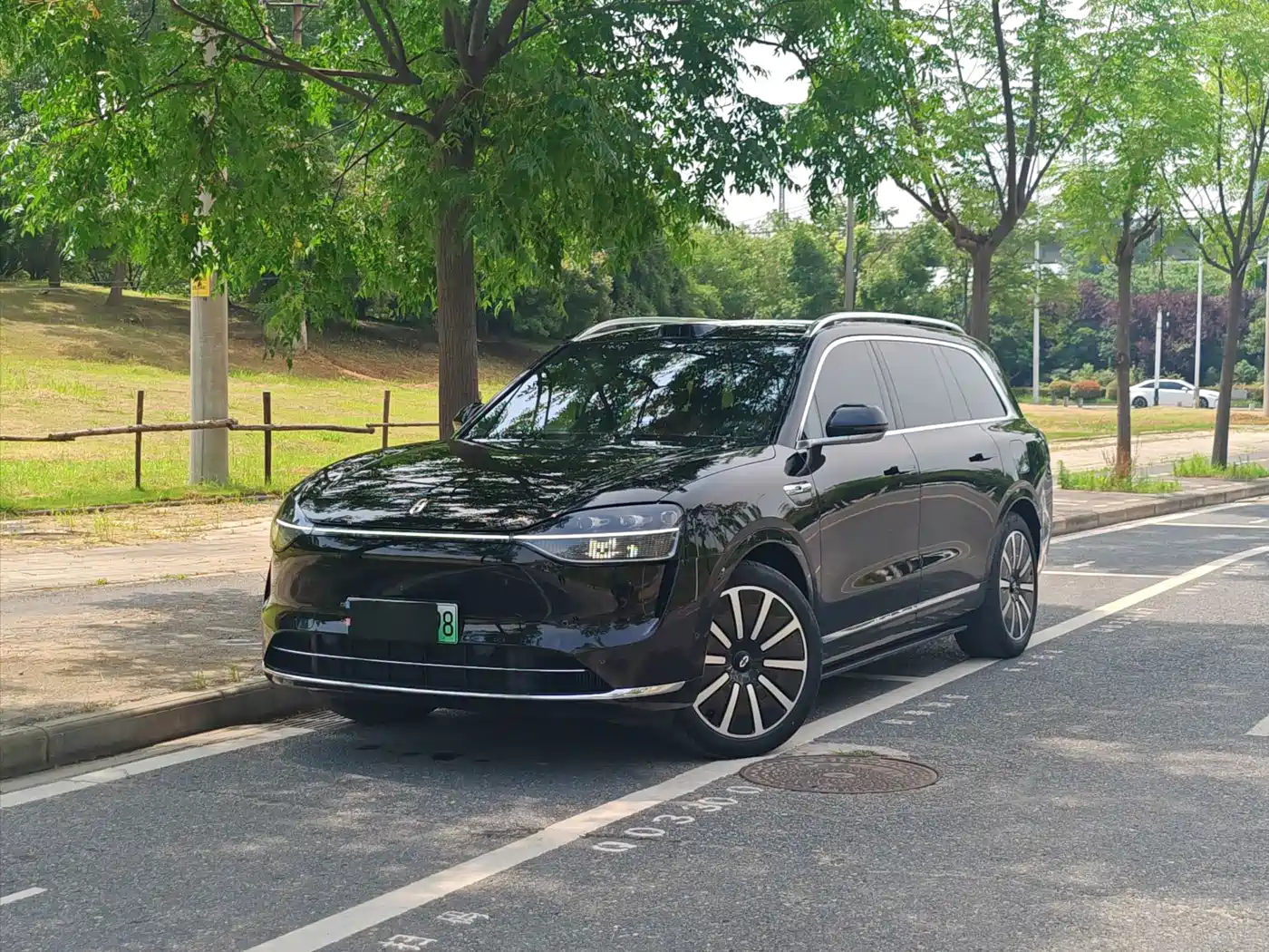 AITO Wenjie AITO M9 2024 Extended Range Ultra 42kWh 6-Seater