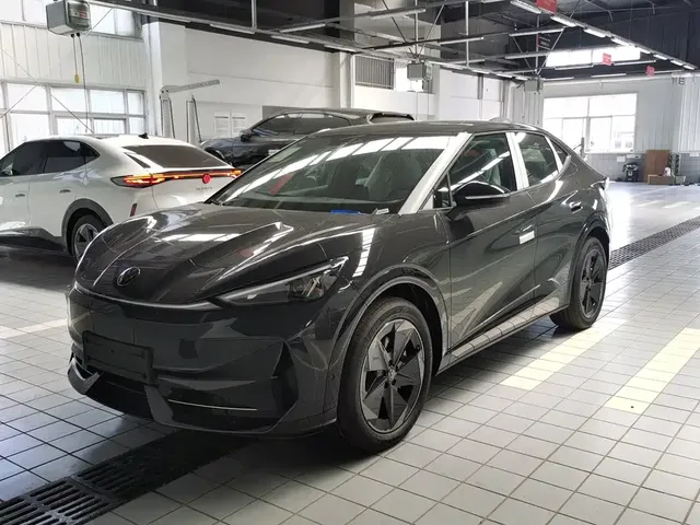 Volkswagen Unique 06 2025 Pure