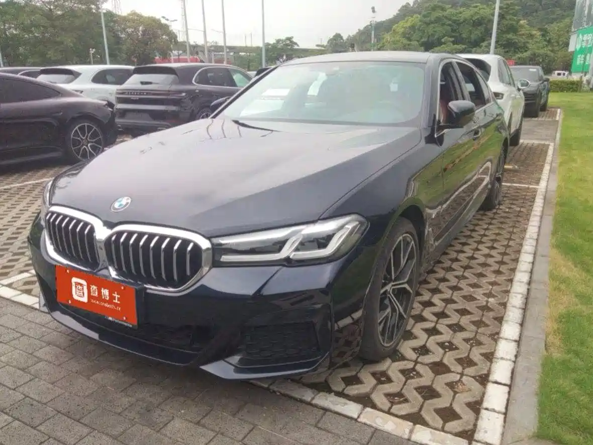 BMW 5 Series 2022 Facelift II 530Li Premium Package M Sport