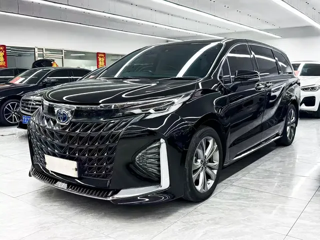 Toyota Sienna 2023 2.5L Hybrid Premium Edition