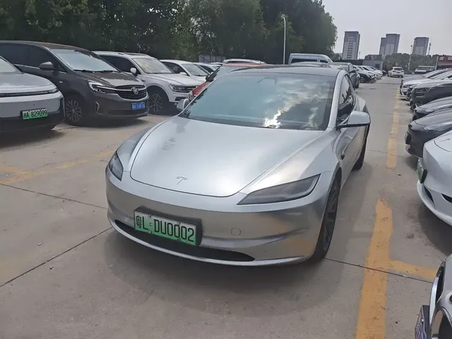 Tesla Model 3 2023 Rear-Wheel Drive
