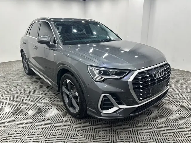 Audi Q3 2022 35 TFSI Fashion Dynamic