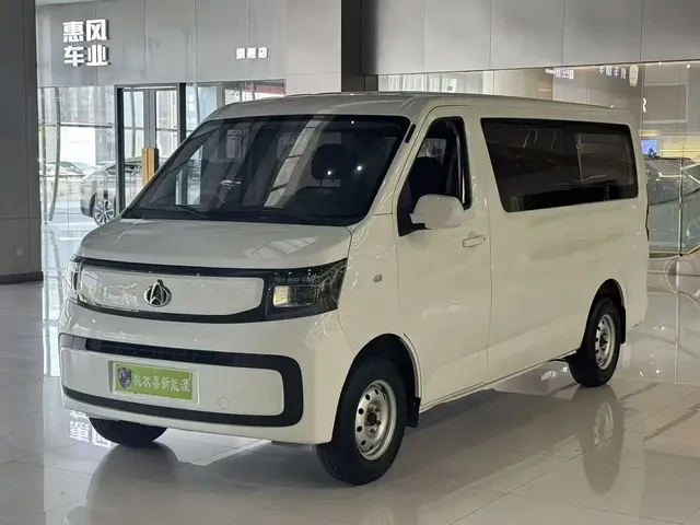 Changan Kaicheng Changan Ruixing EM80 2025 Passenger Version Comfort 6-seater 300km Dual Swing Doors