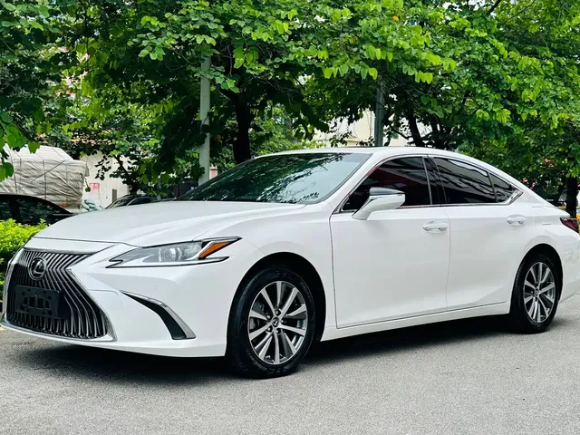 Lexus ES 2020 200 Excellence