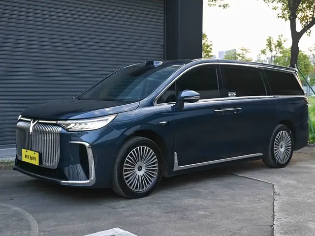 Voyah Auto Voyah Dreamer 2025 EV AWD Flagship Qiankun Edition