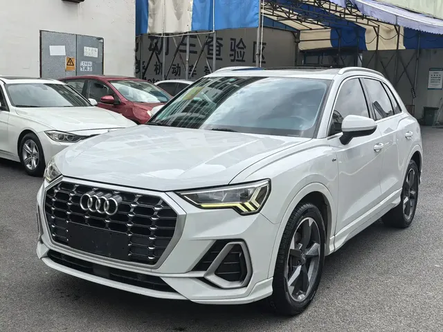 Audi Q3 2019 40 TFSI Fashion Dynamic