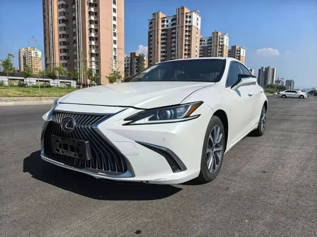 Lexus ES 2020 Model 300h Excellence Edition