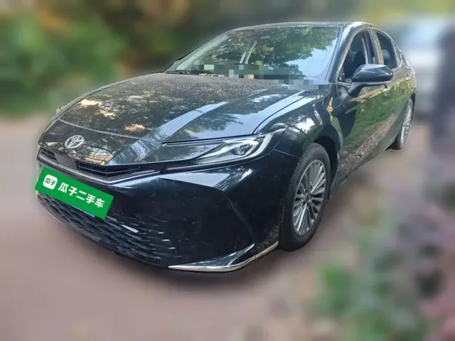 Toyota Camry 2024 2.0G Premium Edition