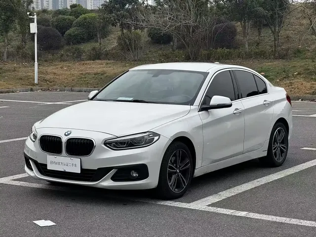 BMW 1 Series 2019 118i Fashion Edition