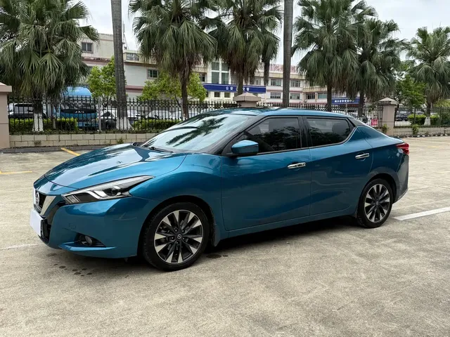 Nissan Bluebird 2016 1.6L CVT Smart Cool