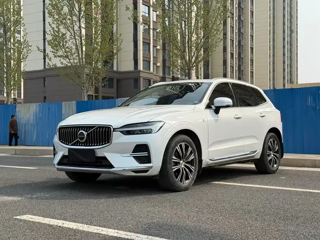 Volvo XC60 2022 B5 AWD Inscription