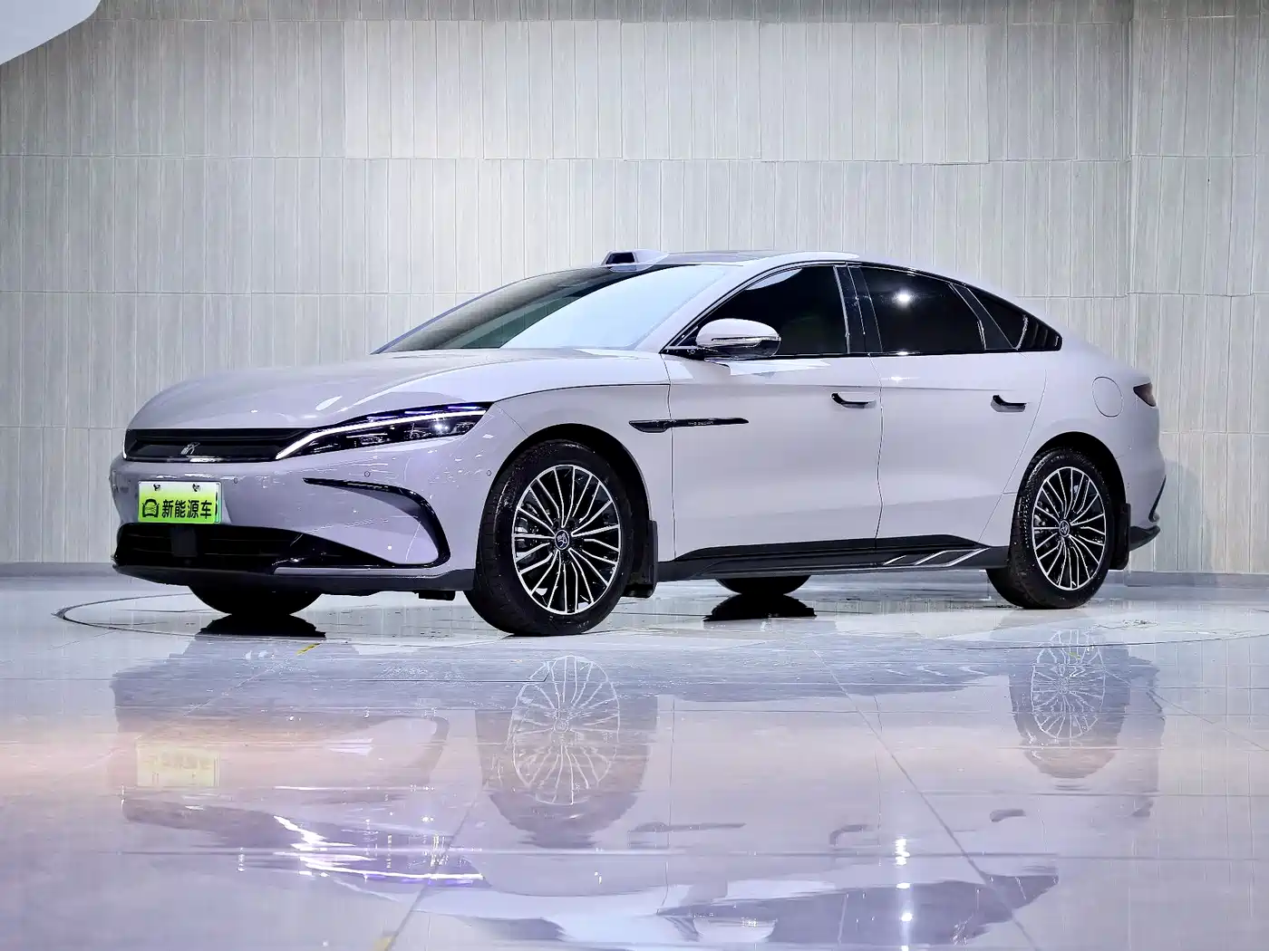 BYD Han 2025 DM-i 125KM LiDAR Smart Driving