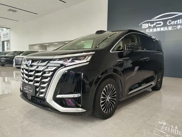 Denza D9 2025 Model DM-i Smart Drive Edition 1020 AWD Flagship