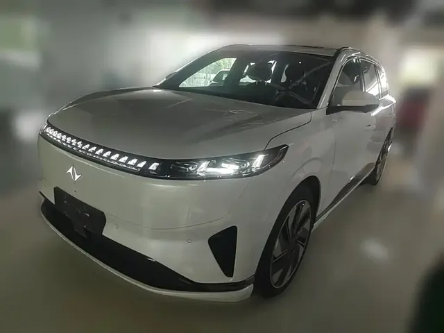 Dongfeng Yipai eπ008 2024 636Max Pure Electric 6-Seater
