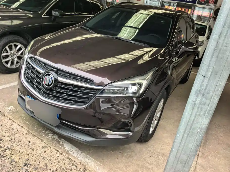 Buick Envision Plus 2020 20T FWD Leading