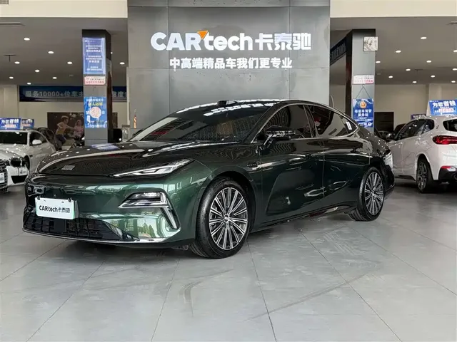 Geely Galaxy Xingyao 8 2025 130km EM-P Starship Edition