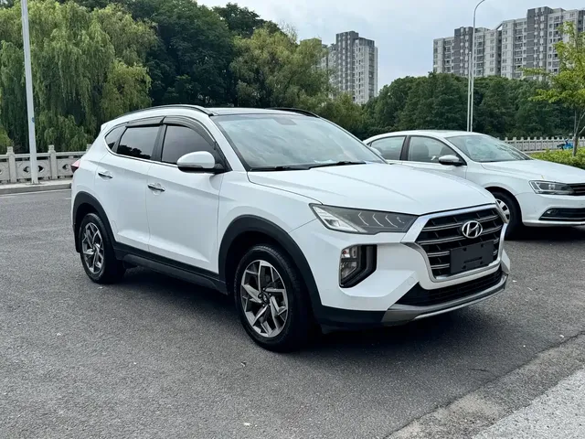 Hyundai Tucson 2019 280TGDi Dual-clutch 2WD Fashion Edition China VI
