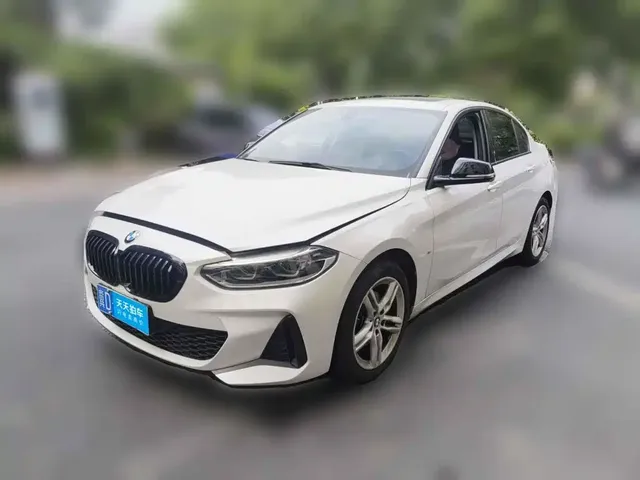 BMW 1 Series 2022 120i M Sport Shadow Edition