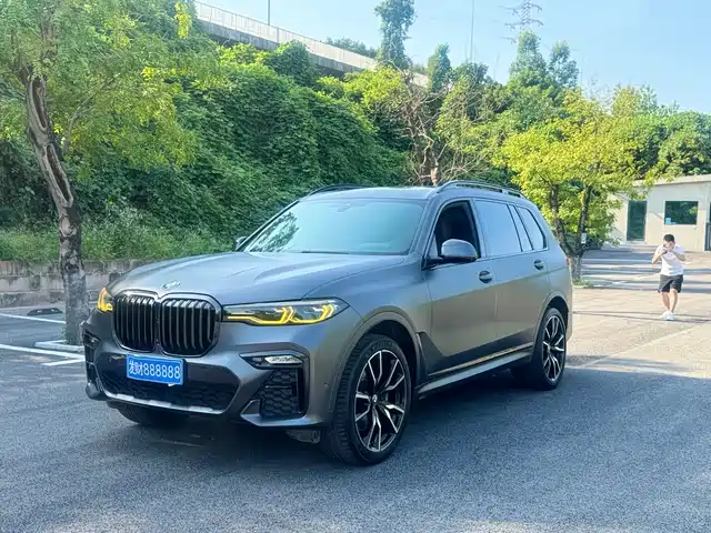 BMW X7 2019 xDrive40i Exclusive M Sport Package