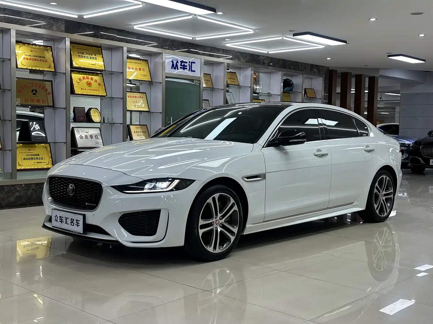 Jaguar XEL 2021 2.0T 250PS R-DYNAMIC S Progressive Sport Edition