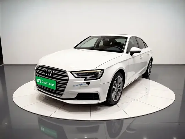 Audi A3 2018 30th Anniversary Sportback 35 TFSI Progressive
