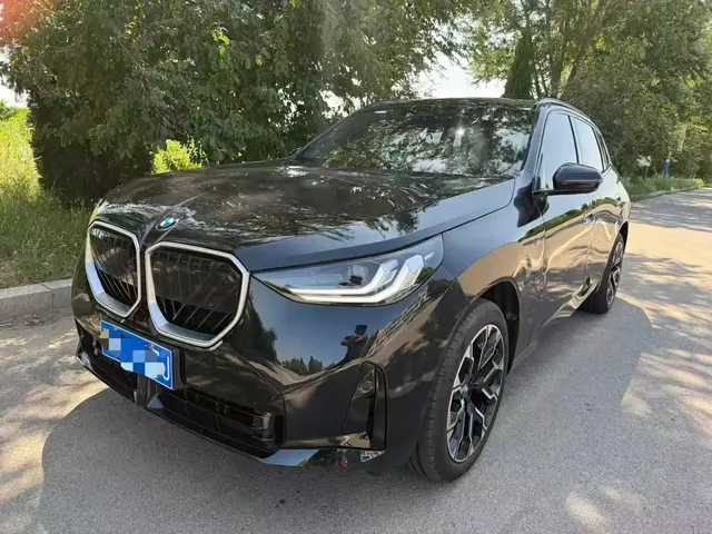 BMW X3 2026 xDrive30L Leading Trim M Sport Shadowline Package