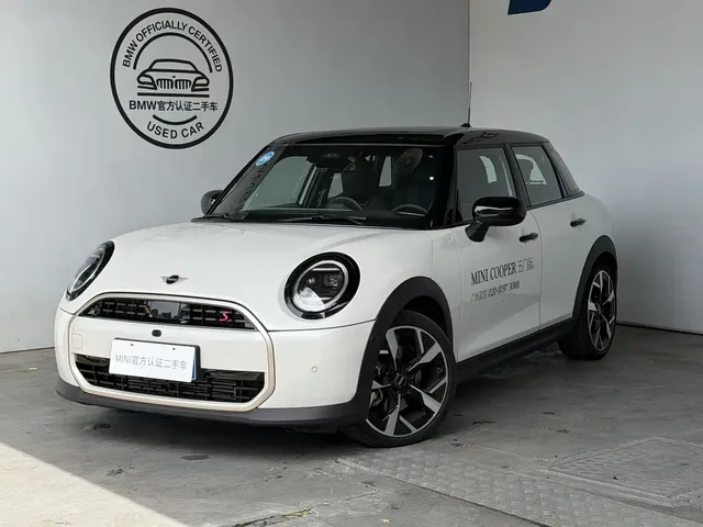 MINI MINI 2025 Model 2.0T COOPER S Artist 5-Door