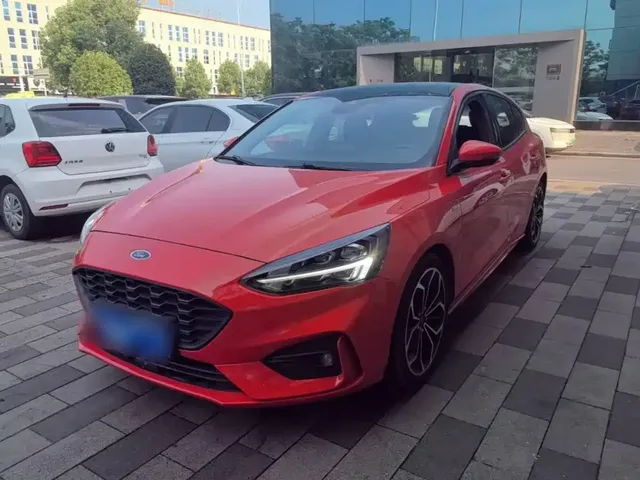 Ford Focus 2019 Hatchback EcoBoost 180 Automatic ST Line