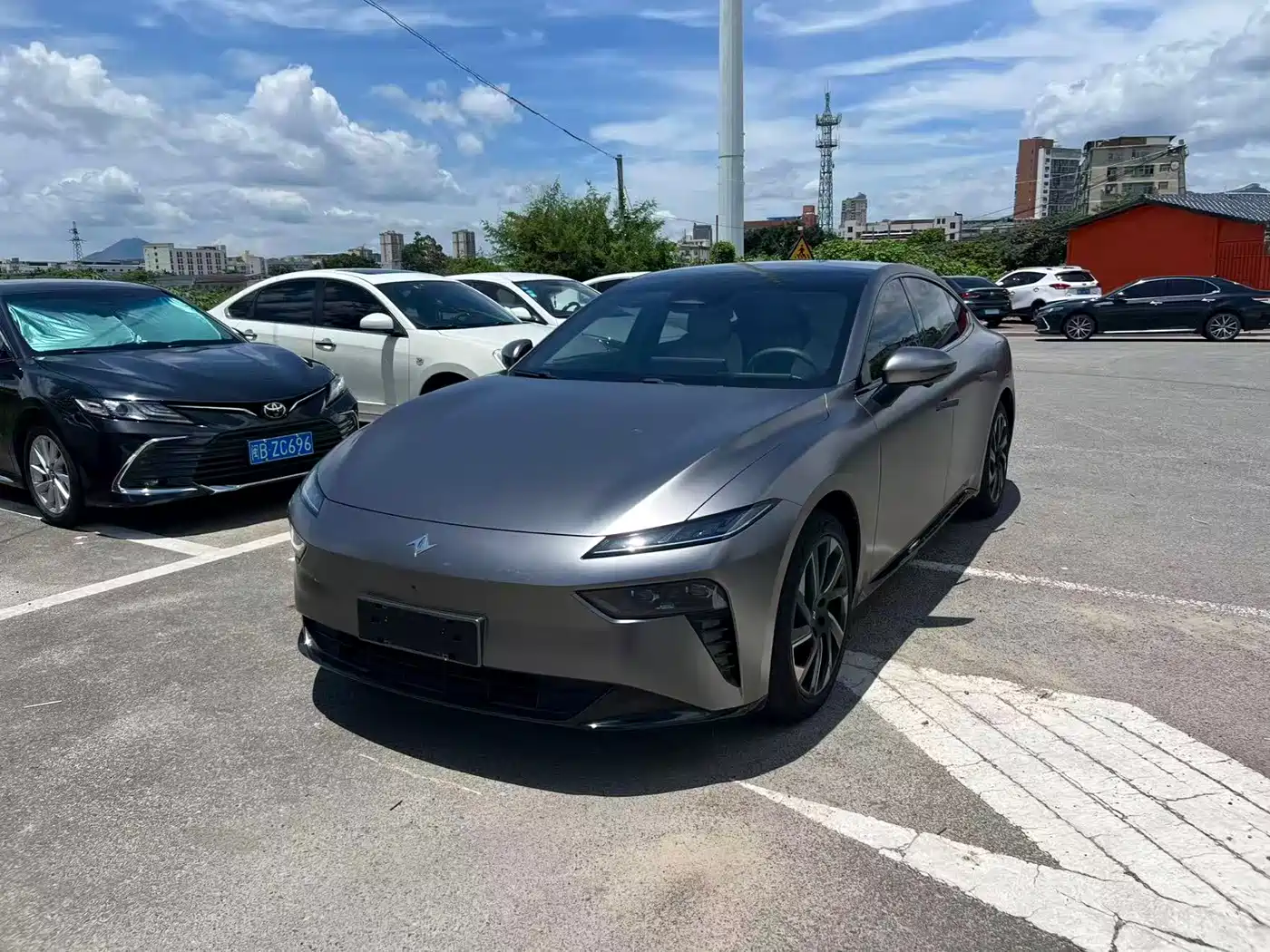 Dongfeng Yipai eπ007 2024 Model 200Pro Range Extender Version