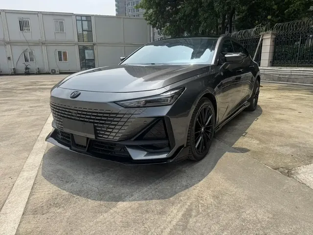 Changan UNI-V 2023 1.5T Sport Edition