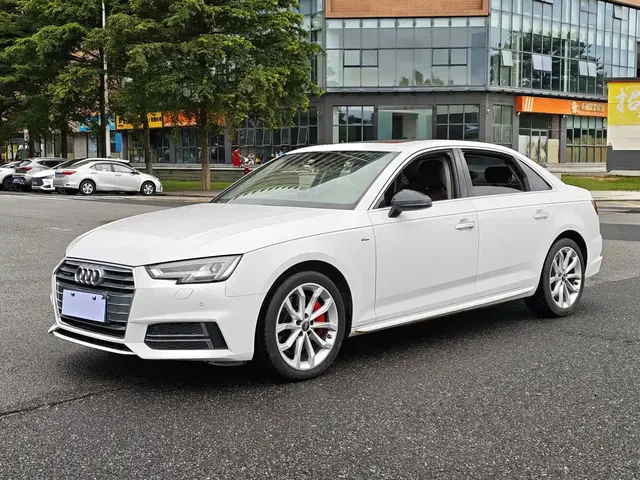 Audi A4L 2018 30th Anniversary 45 TFSI quattro Personality Sport