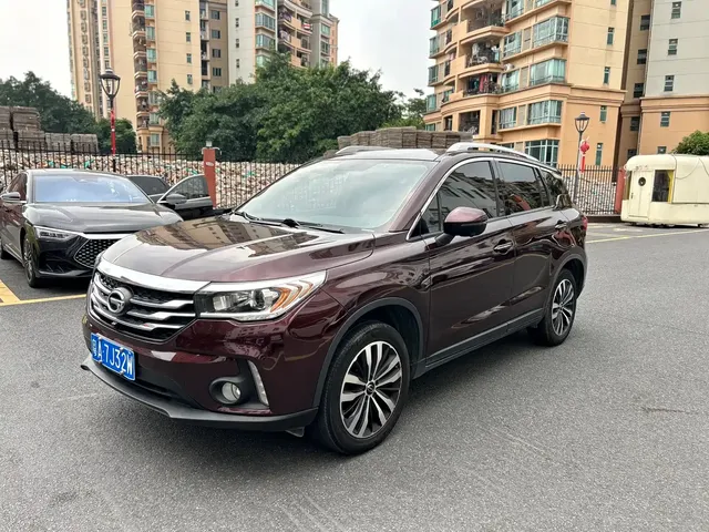 GAC Trumpchi GS4 2017 235T Automatic 2WD Luxury Smart Connected Edition